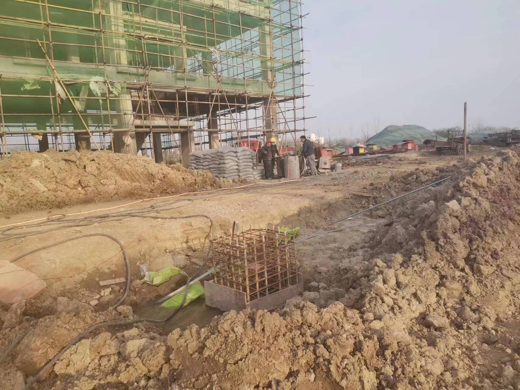 新化当桥梁出现裂缝的时候应该及时加固修补